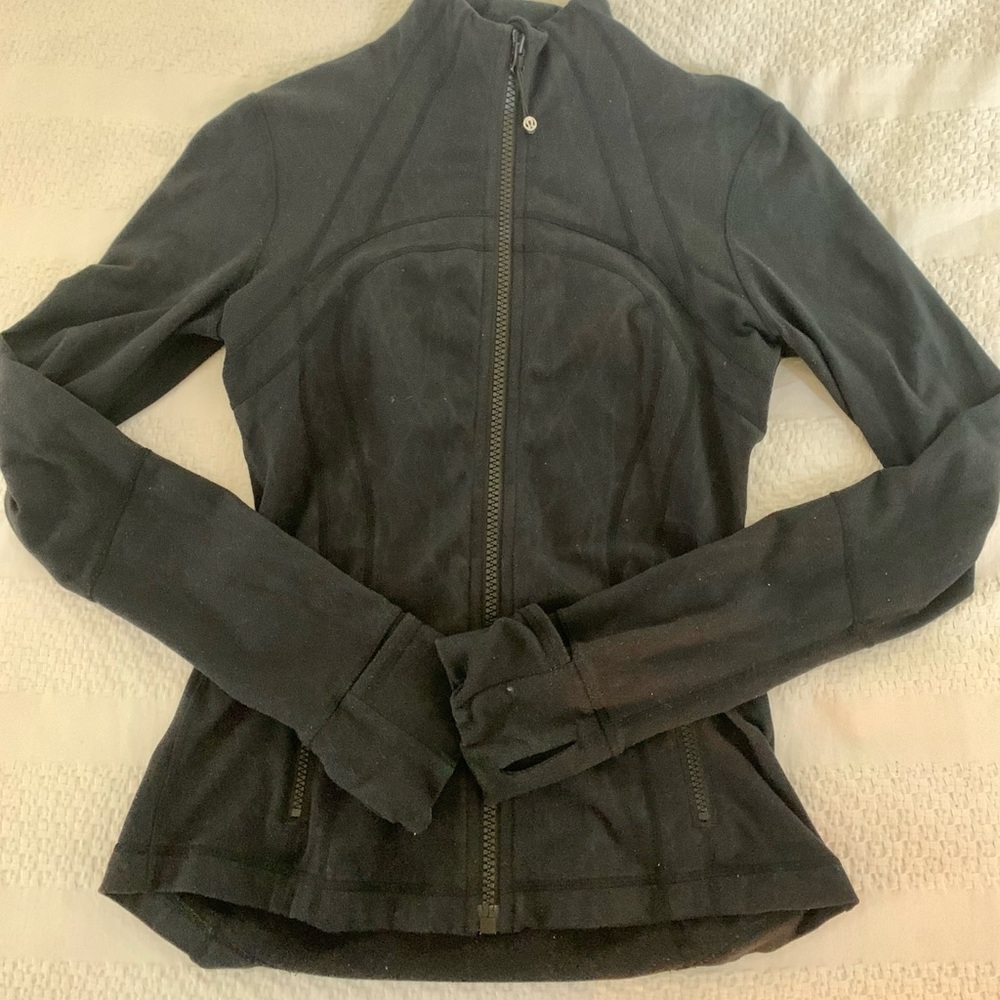 LULULEMON ZIPUP #1
